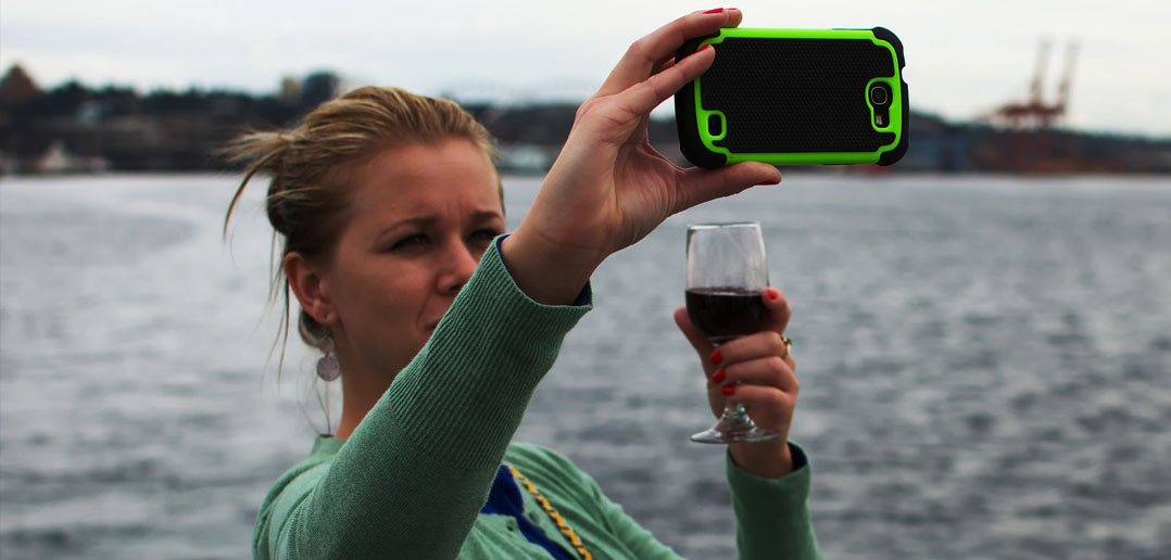 You are currently viewing Selfie-takers: pensam que são mais bonitos do que a realidade